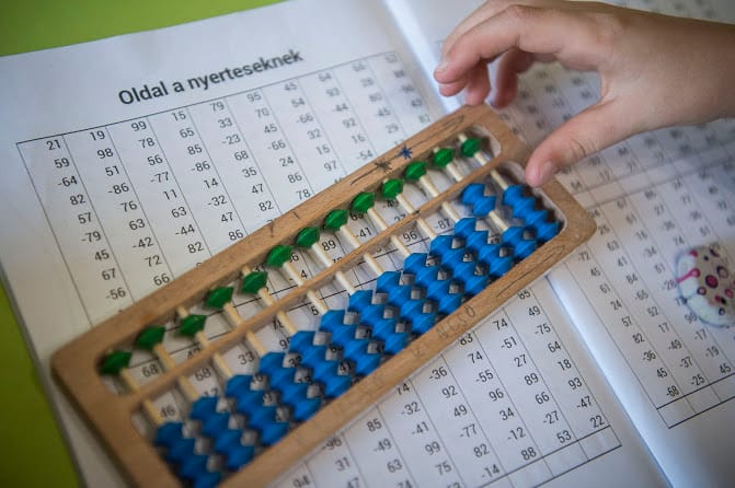Egy pestszentlőrinci fiú hétévesen megnyerte a dubaji számolási versenyt