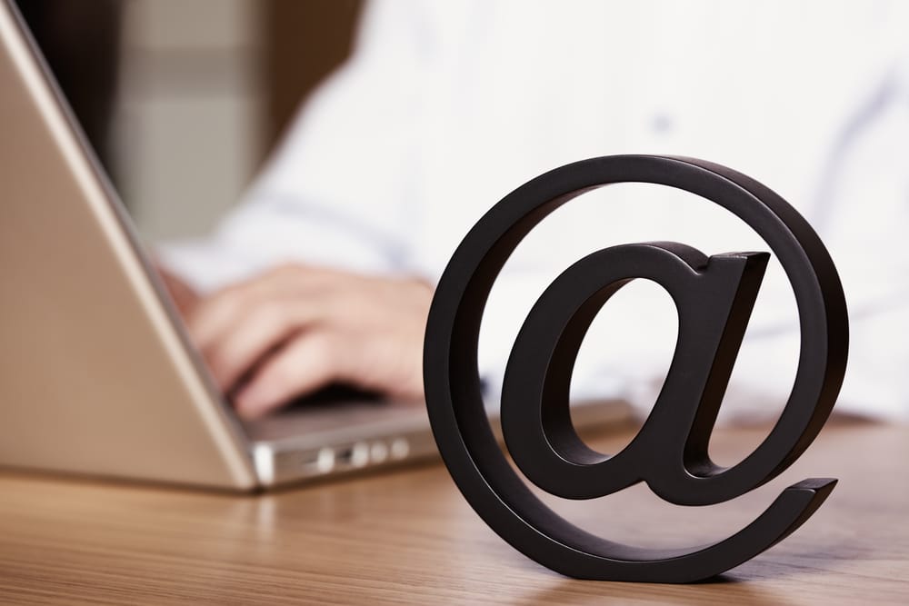1 milliárd emailcímet loptak el