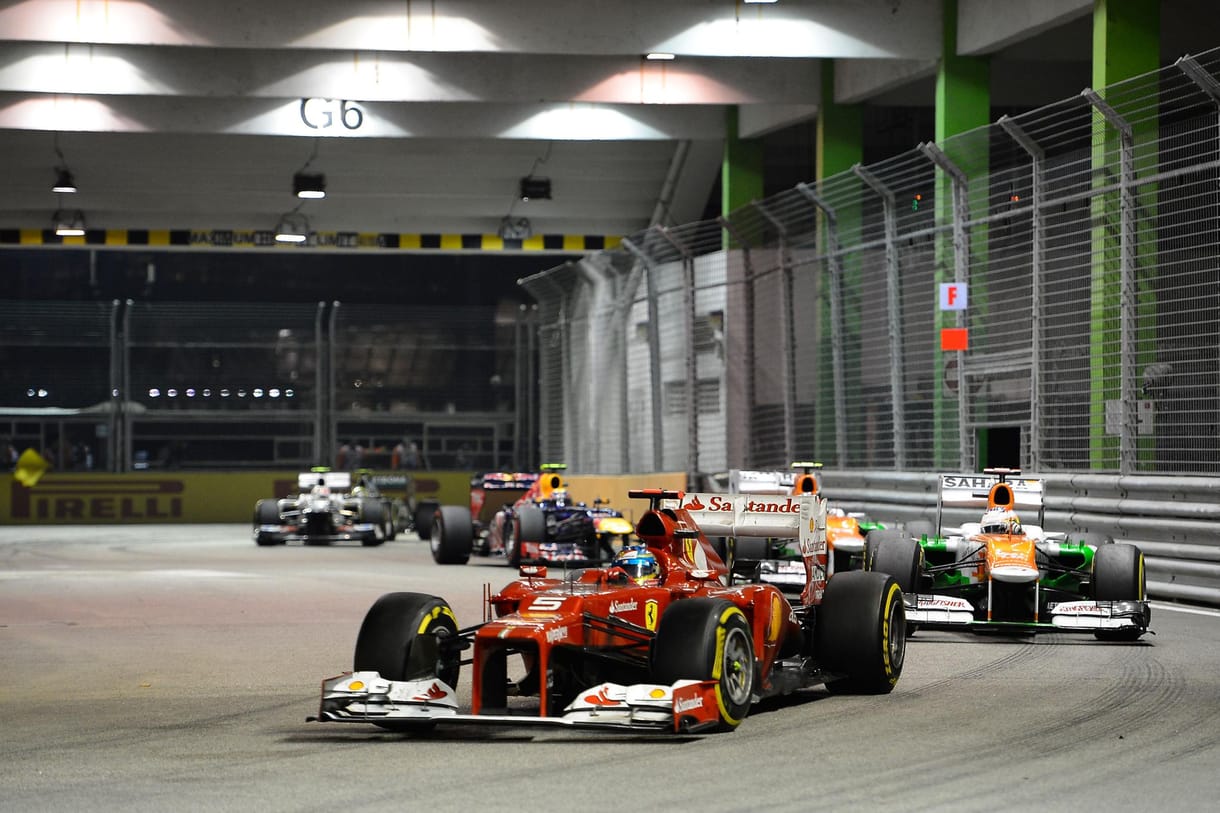 Alonso gyorsabb autót követel a Ferraritól