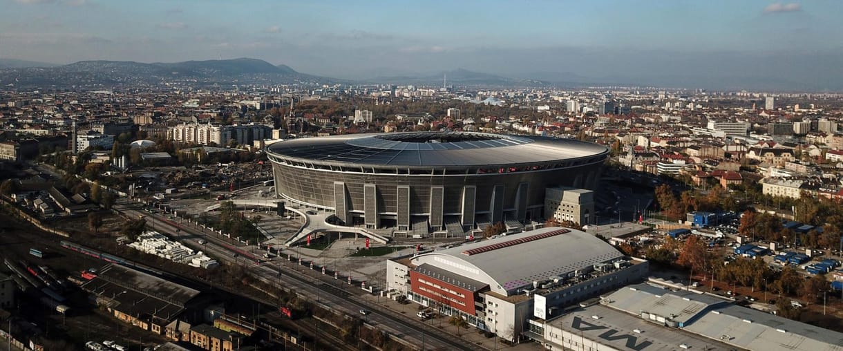 És akkor nem csak a stadionépítők szívéről esett le nagy kő