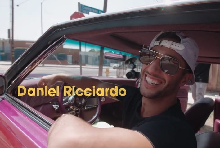 Ricciardo hot-rodokra cserélte az F1-es versenygépét – videó