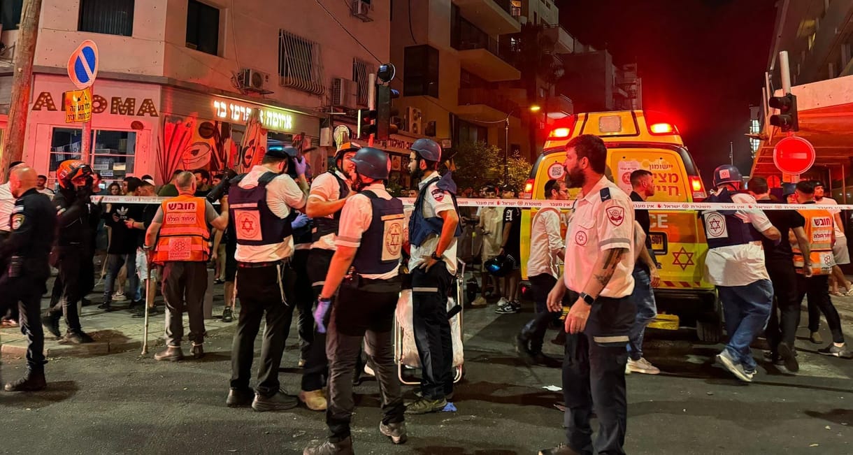 Fegyveres merénylő lövöldözött Izraelben, egy nőt megölt, mielőtt a rendőrök lelőtték