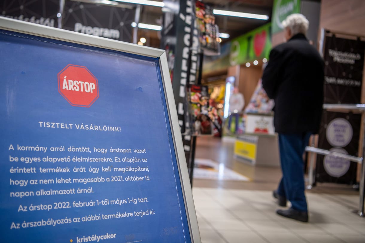 Fokozatosan kivezetné az árstopokat a VOSZ is