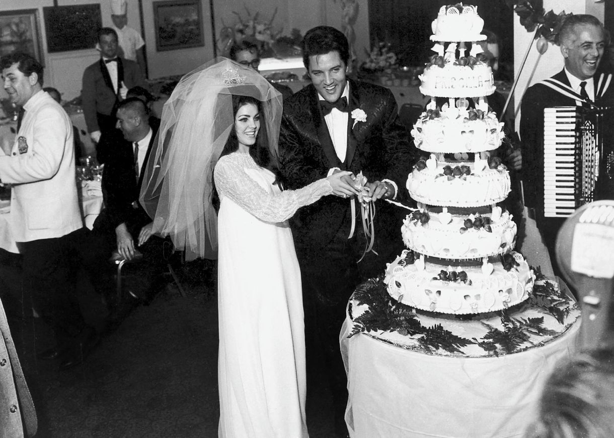 Elvis feleségét nem tette boldoggá az aranykalitka, a Priscilla el is meséli a sötét részleteket 