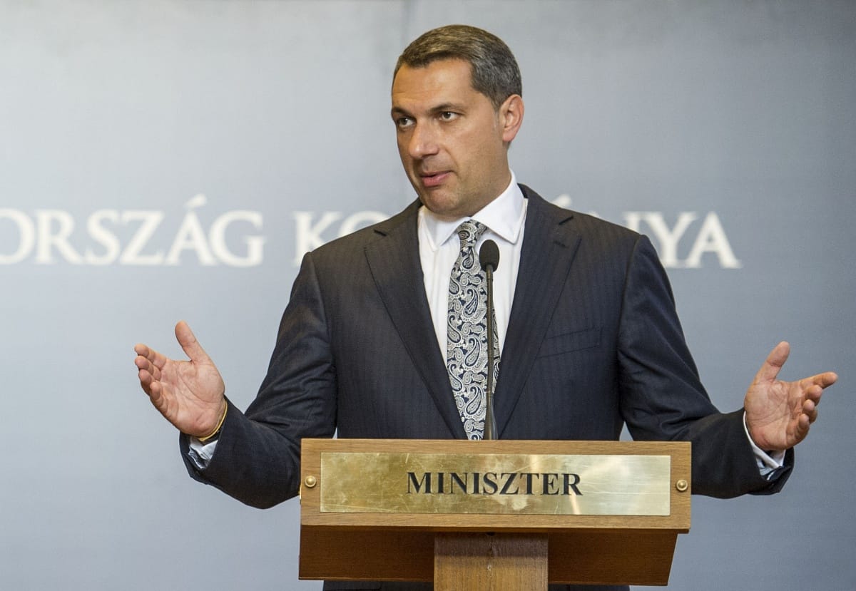 Lázár: soha nem jártam Ibizán, és nem is tervezem