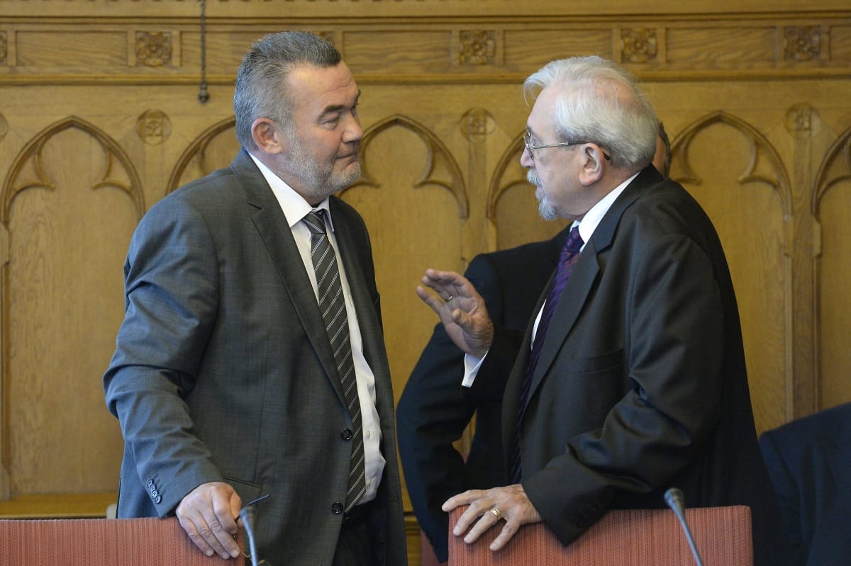 A KDNP-s Rubovszky megsértődött, Székely kivágta magát