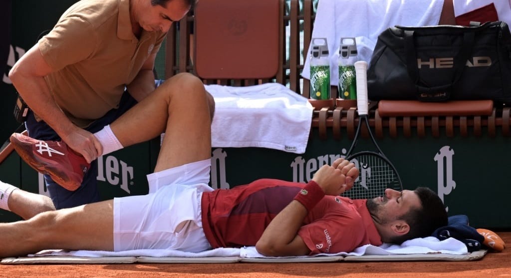 Djokovic már szerdán kés alá fekszik, mert veszélyben érzi az olimpiai szereplését