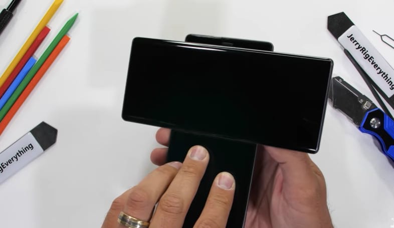 Videón az LG szárnyas telefonjának titkai