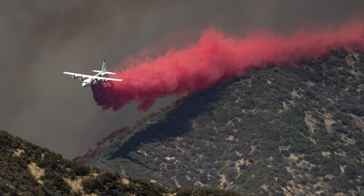 Rossz kipufogó miatt lángolhat Kalifornia