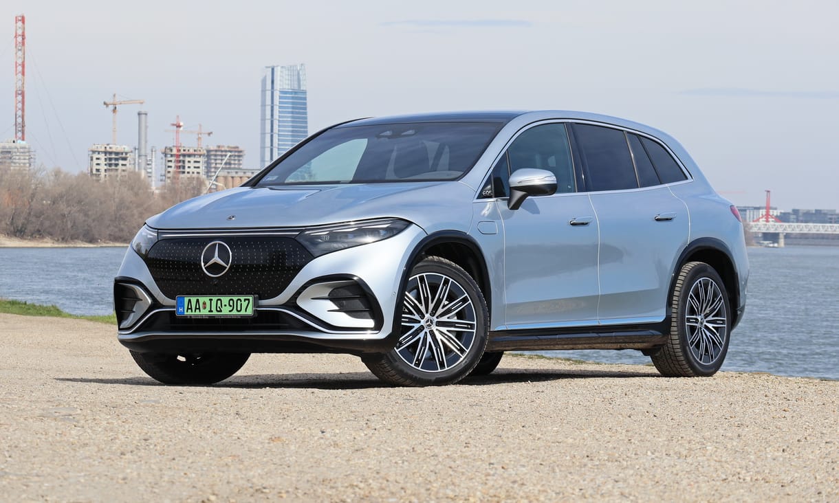A tekintetünkből olvas a Mercedes 75 millió forintos villanyautója, teszten az EQS SUV