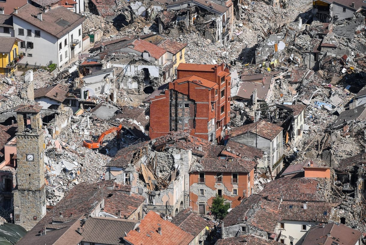 Fotókon a földrengésben szinte teljes egészében elpusztult Amatrice