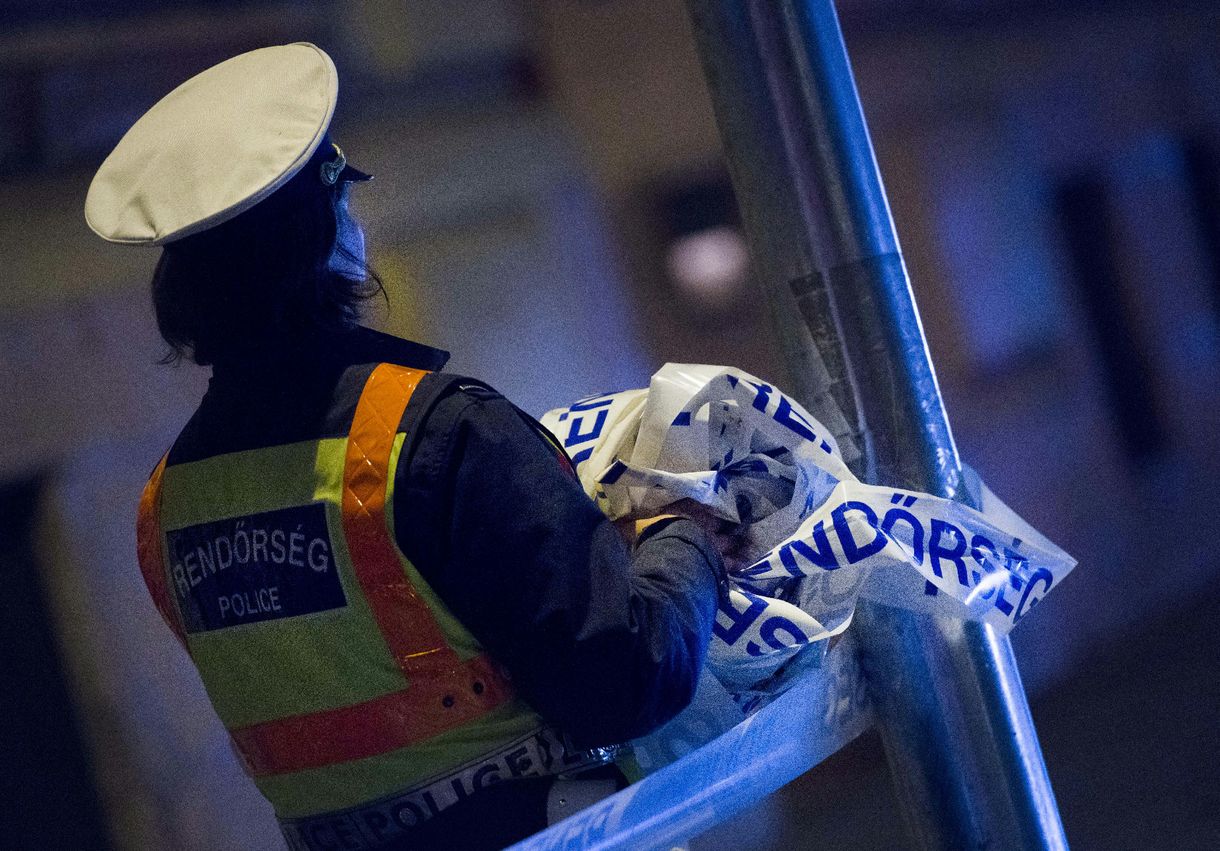 Letartóztatták a 16 éves fiút, aki késsel támadt a kiérkező rendőrre