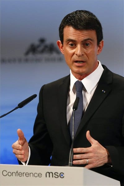 Hallani sem akar a francia kormányfő állandó menekültkvótáról