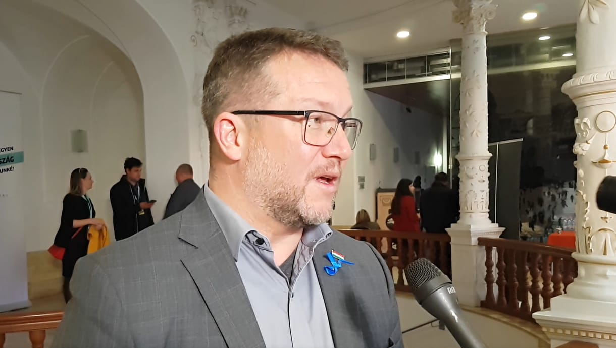 Ujhelyi a hvg.hu-nak: Azt kérdezik külföldről, hogyan lehet így nyerni?