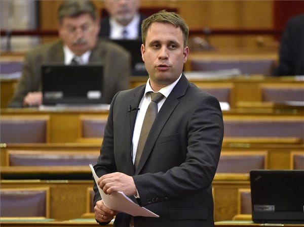 Magyarországról szóló, pozitív kisugárzású képeket vár a kormány