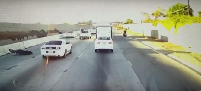 Egy igazi Rambo van ezen a videón