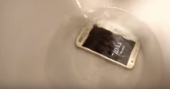 Leleplező teszt: mégsem vízálló a Galaxy S7 Active?