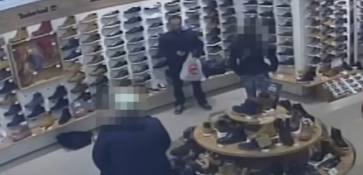 Ki ismeri fel a terézvárosi táskatolvajt? – Fotó, videó