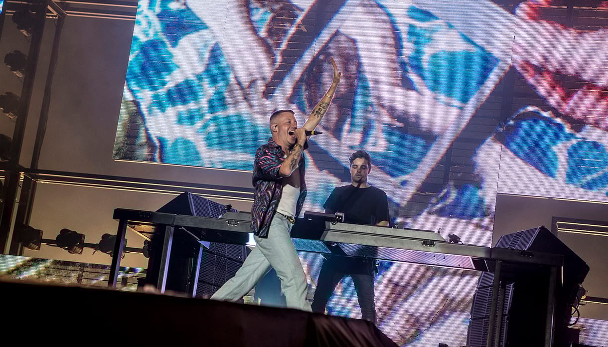 Mivel lehet még fokozni egy amúgy is őrült bulit? Hát egy Macklemore-cameóval!