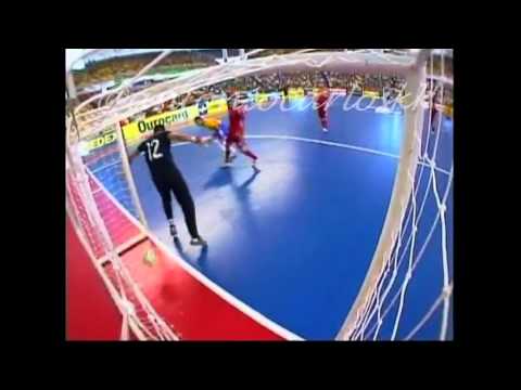 Hihetetlen gólt szerzett a brazil futsalkirály - videó
