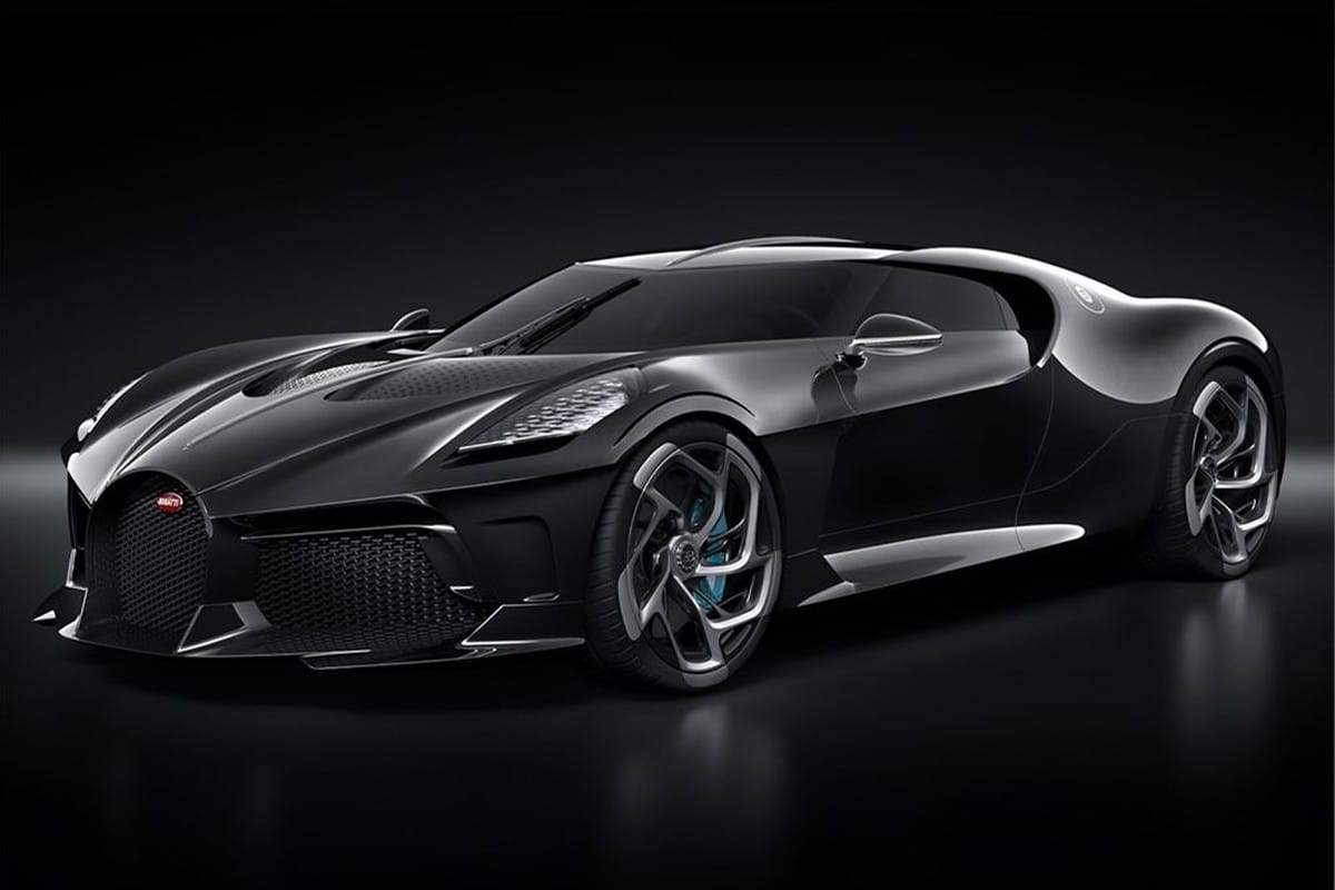 Elkészült a világ legdrágább autója, a „Fekete” Bugatti
