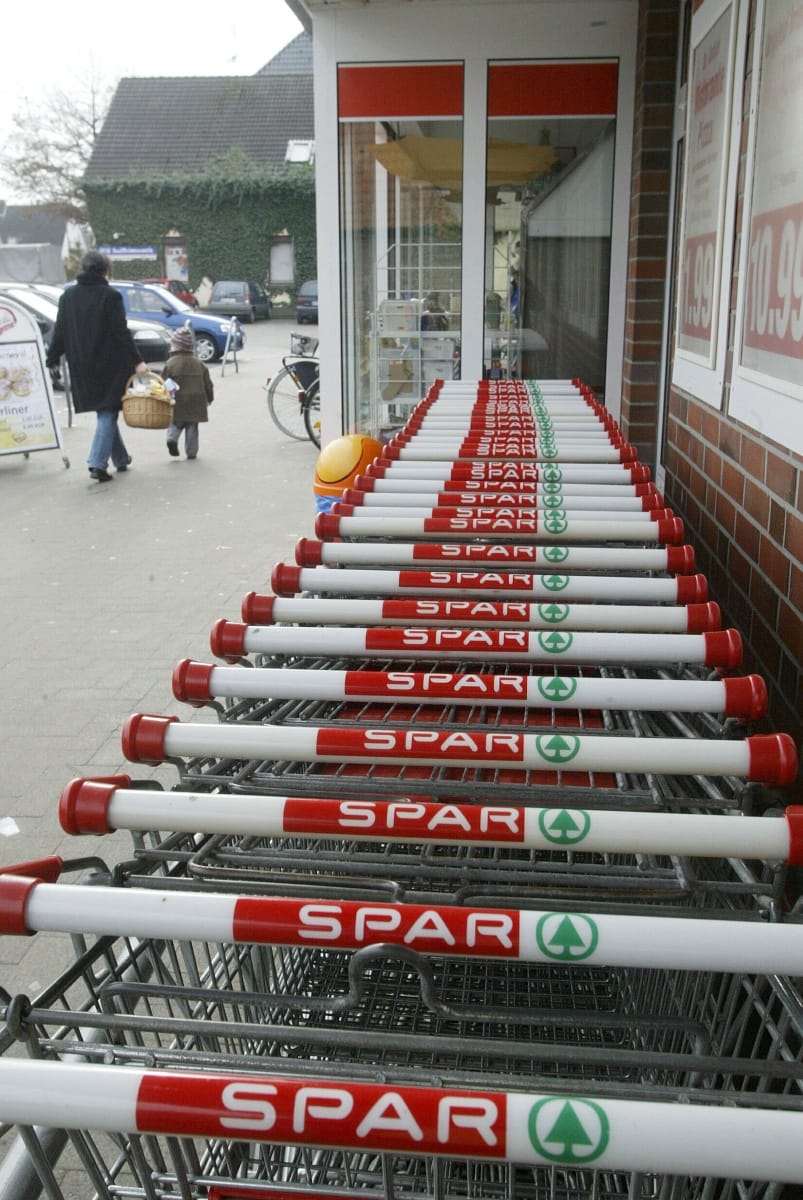 Száznál több Spar bolt nyílhat a benzinkutakon