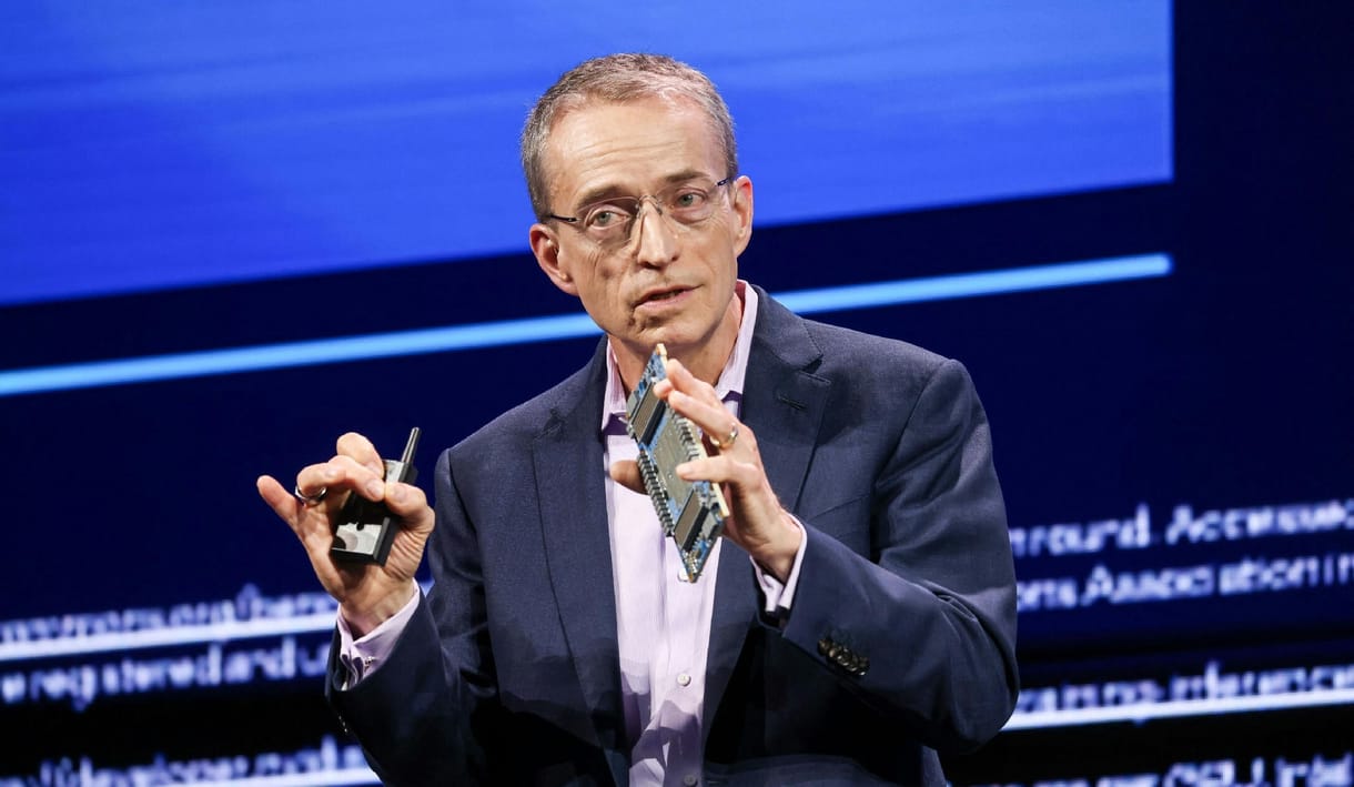 A chipcsászár Intel fontos pillanatokban hozott rossz döntéseket, most pánikszerűen keresi a kiutat