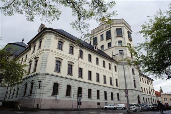 Ötmilliárdot költöttek az egri líceum felújítására