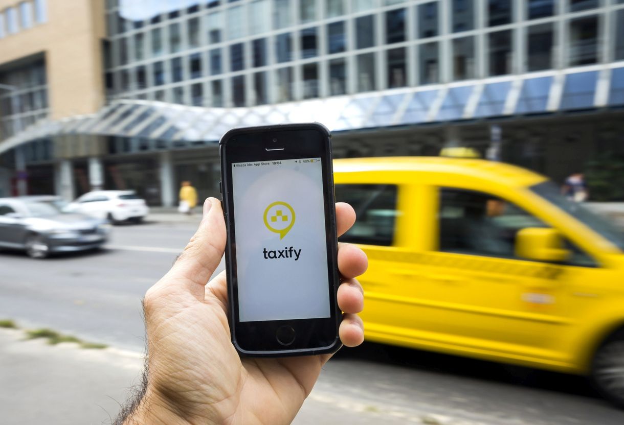 Bojár Gábor: Taxi nincs, marad az ásványvíz