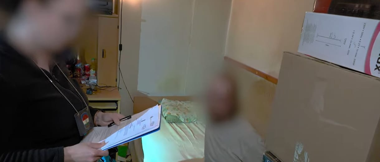 Kilencéves kislányokra szállt rá egy budapesti pedofil, szexuális erőszakkal és gyermekpornográfiával gyanúsítják