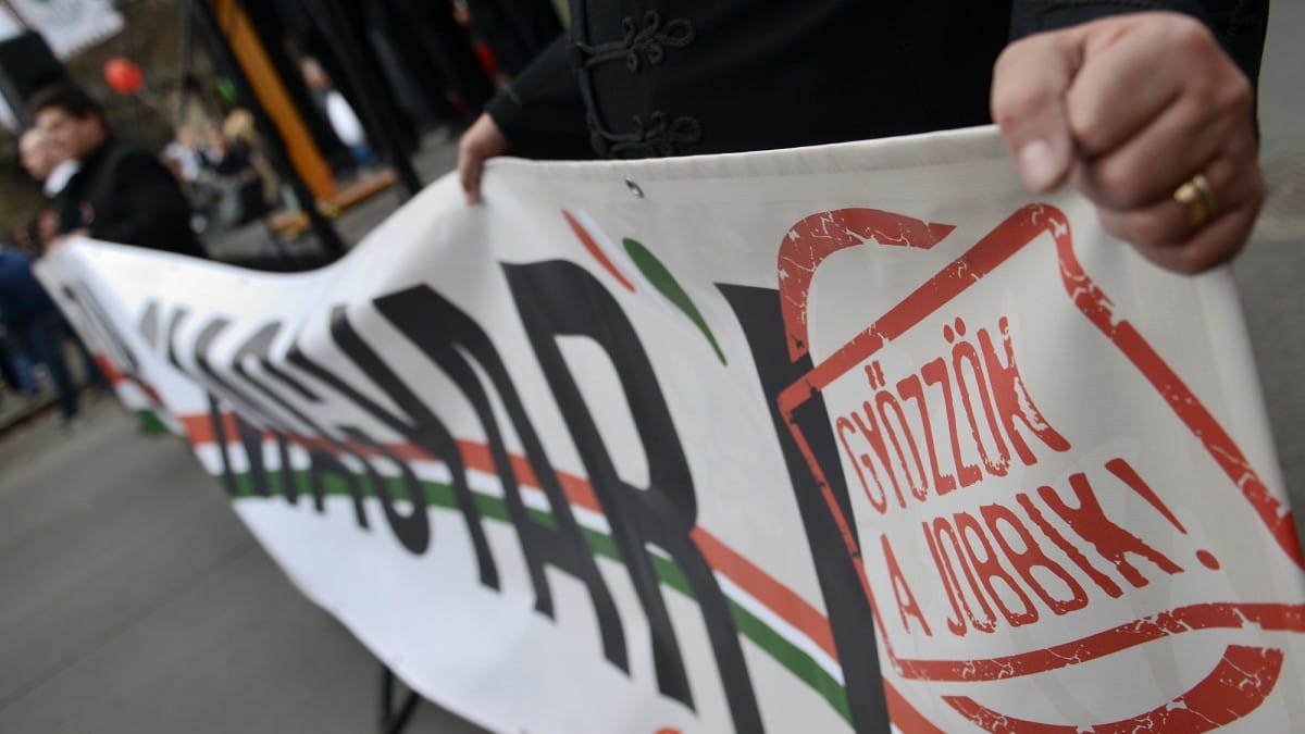 Roma jelöltet indít a Jobbik Pakson