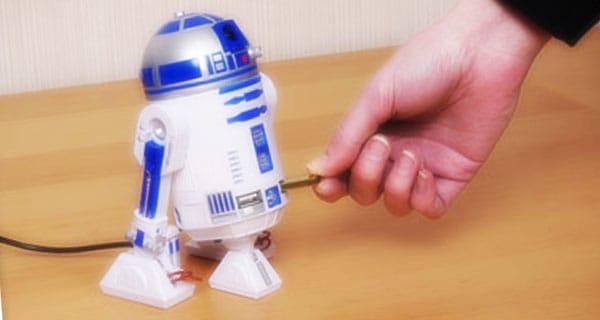 A nap kütyüje: R2D2 USB elosztó