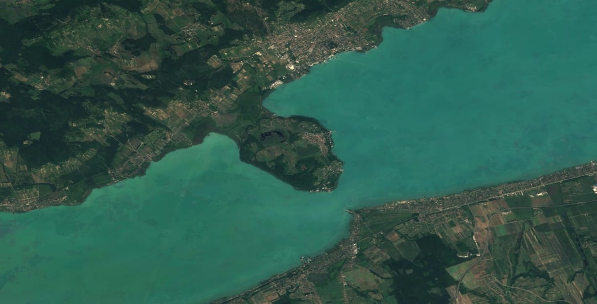 Nyár van a Balatonnál, ha nem az időjárást nézzük