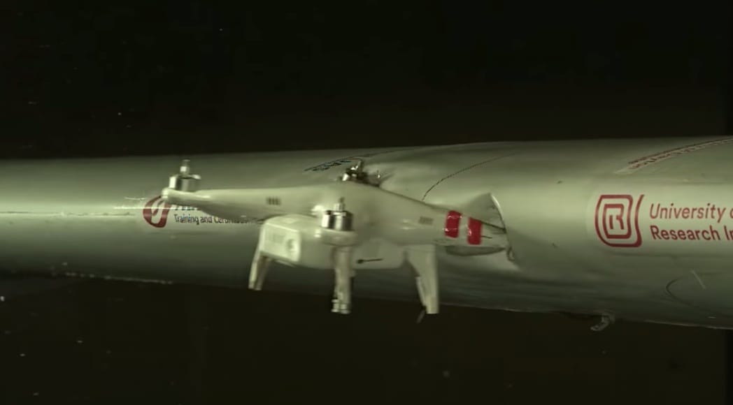 Videó: ez történik, ha 383 km/h-nál drón csapódik a repülőgép szárnyának