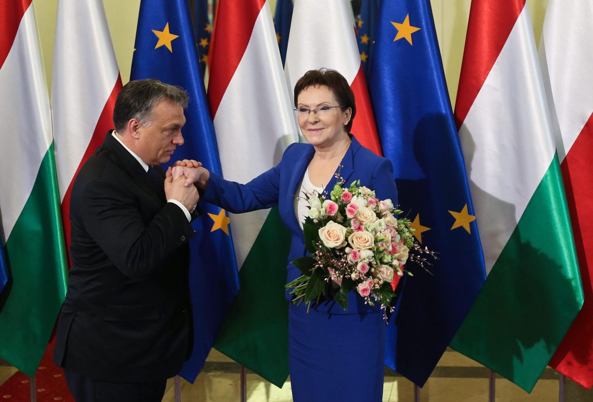 Orbánt kiosztották Lengyelországban
