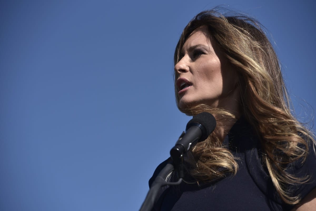 Melania Trump migránsgyerekekért emelte fel a szavát