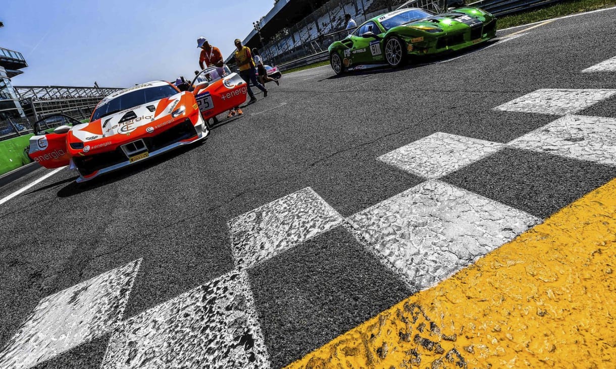Ferrarik lepik el a Hungaroringet - vasárnap megnézheti őket