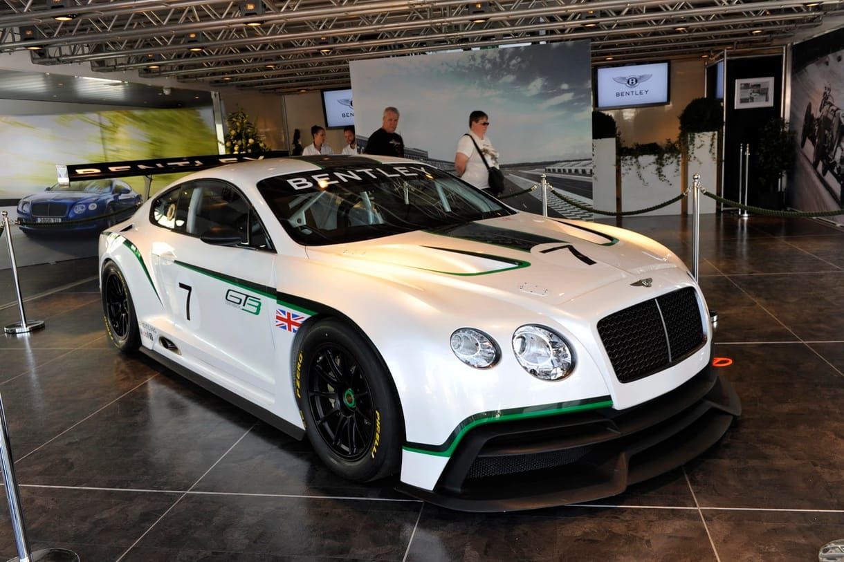 Egy Bentley is lehet vaddisznó - videó