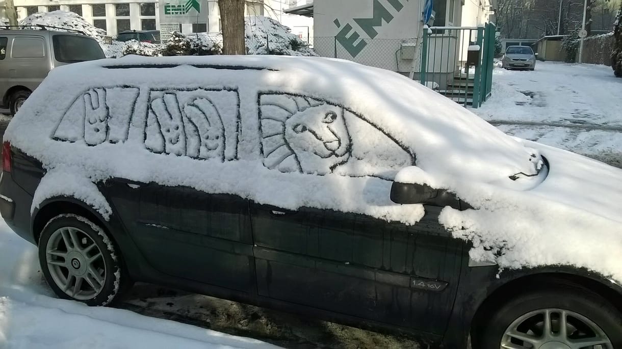 Ezekért az összefirkált kocsikért senki nem haragszik Budapesten
