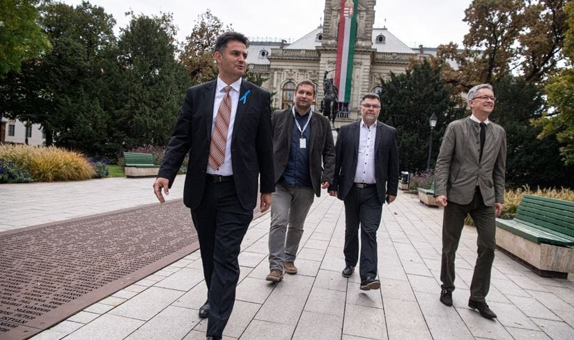 Elvehetik a mandátumát Márki-Zay két fideszes ellenfelének