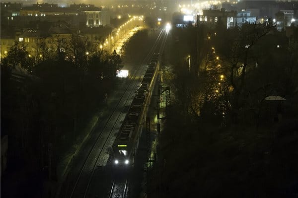 Káosz lehet ma a Déli pályaudvarnál az alagút miatt