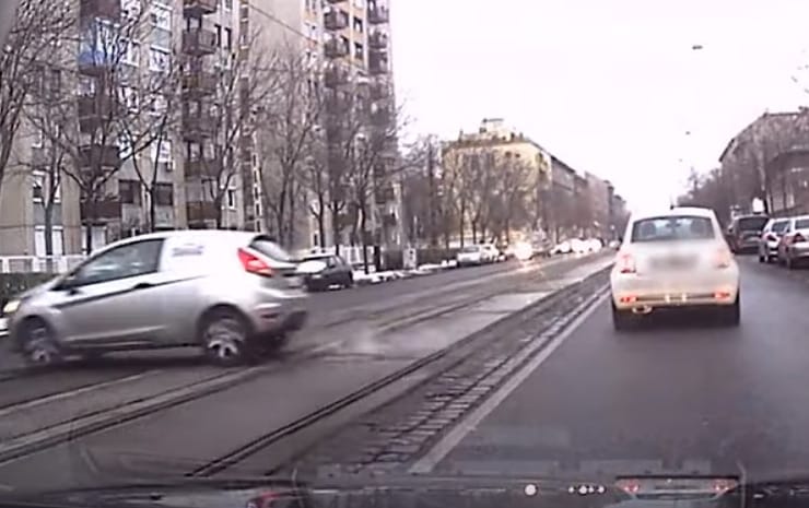 Közlekedési pofátlan(tan)ítást végzett a rendőrség
