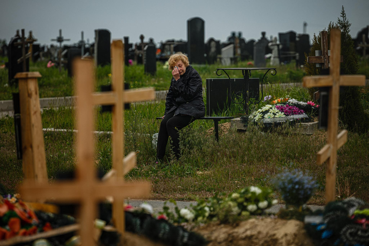 Száz nap, amely ismét megmutatta, hogy létezik földi pokol, ha van olyan, aki előidézi