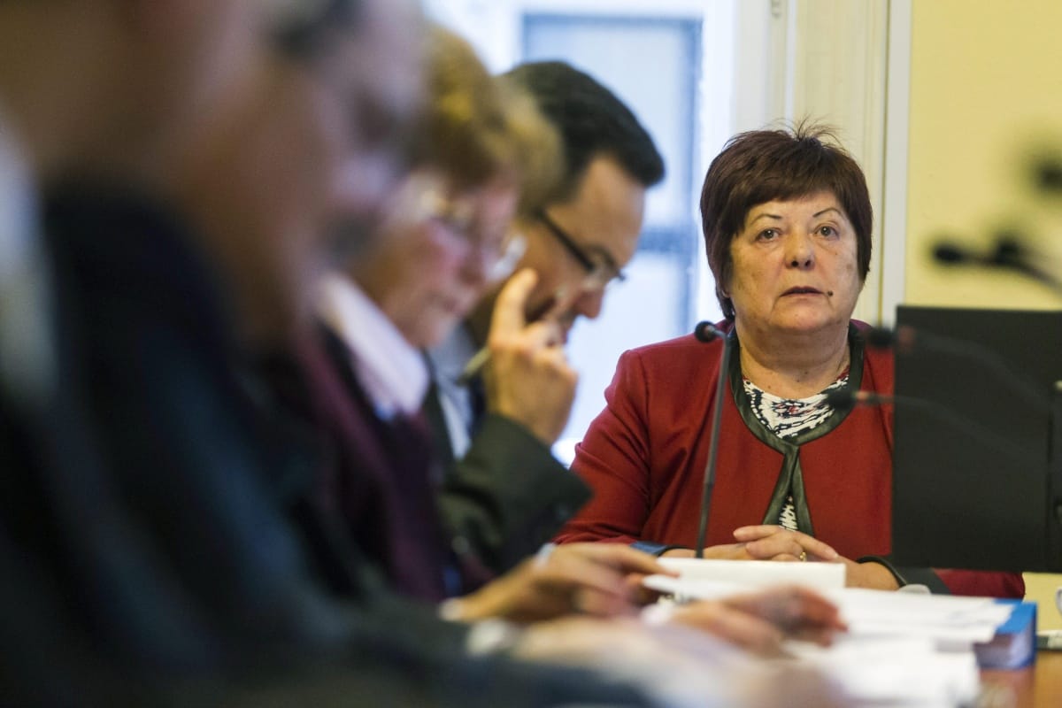 Több pénzt kérnek az MSZP-től a névjegyzékért, mint a párt szerint kellene