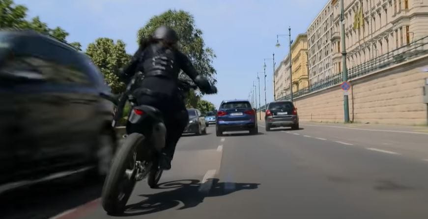 Látványos budapesti autósüldözéssel promózzák az új Marvel filmet