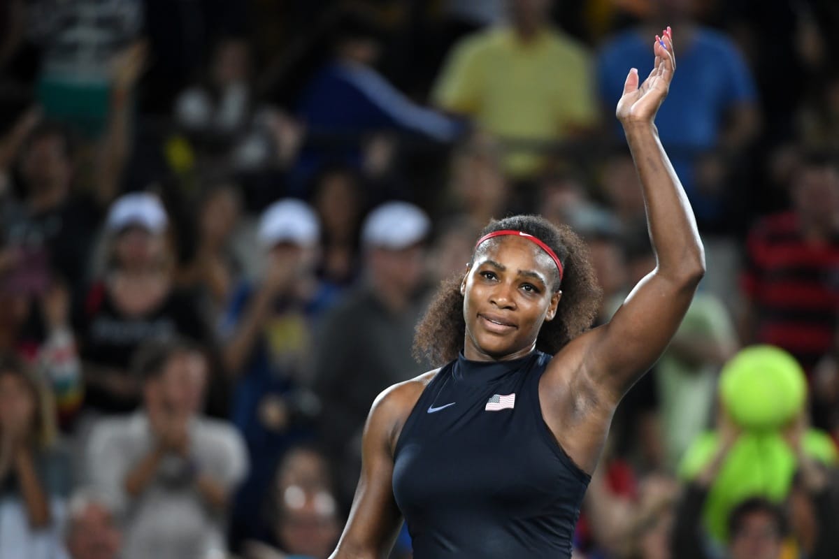Serena Williams nemcsak terhes, hanem meztelen is a Vanity Fair címlapján