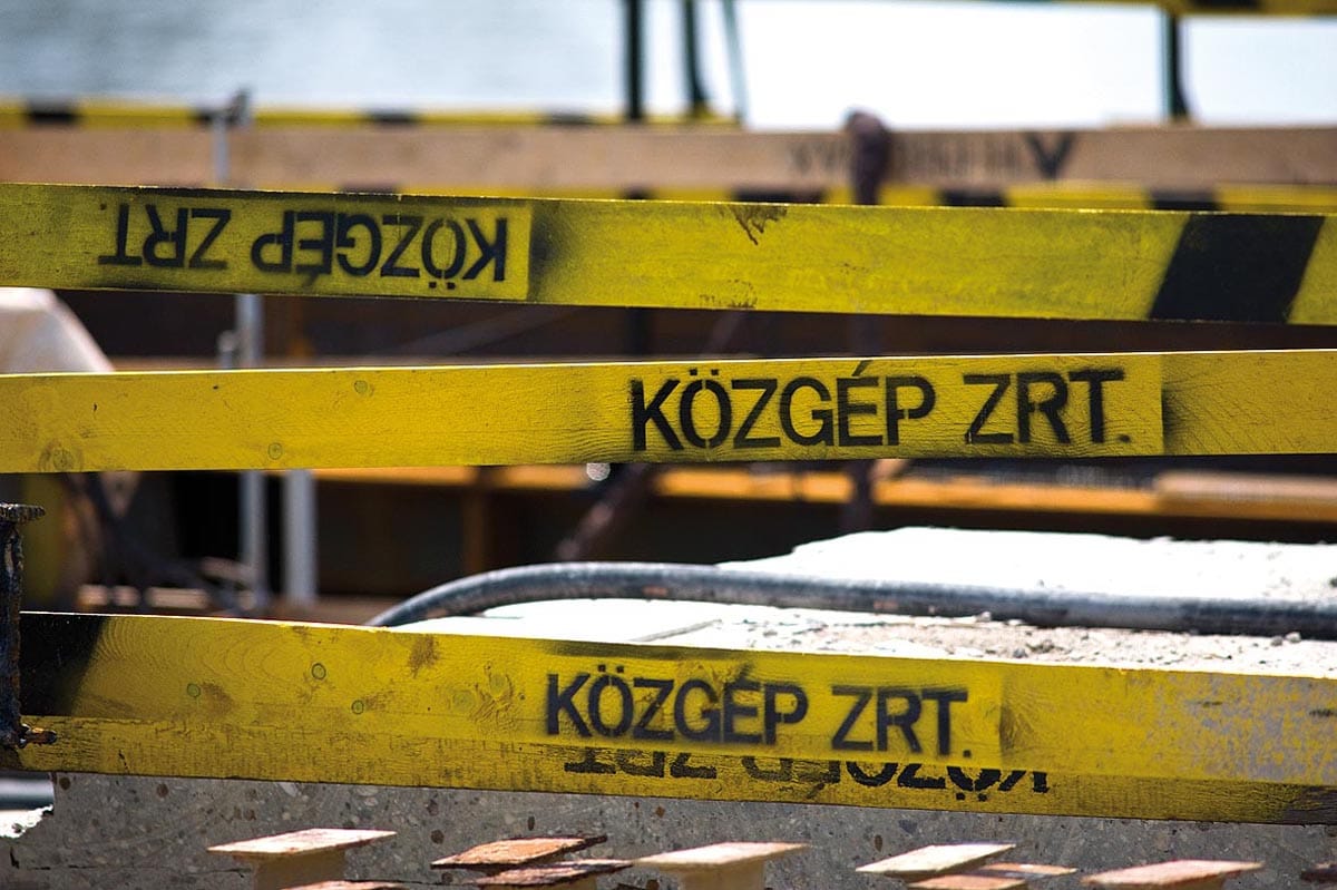 DK: a kormánynál tájékozódik Brüsszel a Közgép megbízásairól?