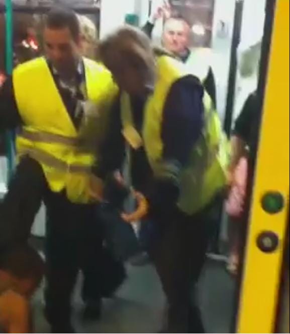 Brutálisan megvertek BKV-biztonságiak egy utast