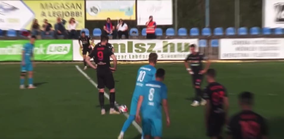 A kezdőrúgásból lőtt gólt a Nyíregyháza támadója – videó