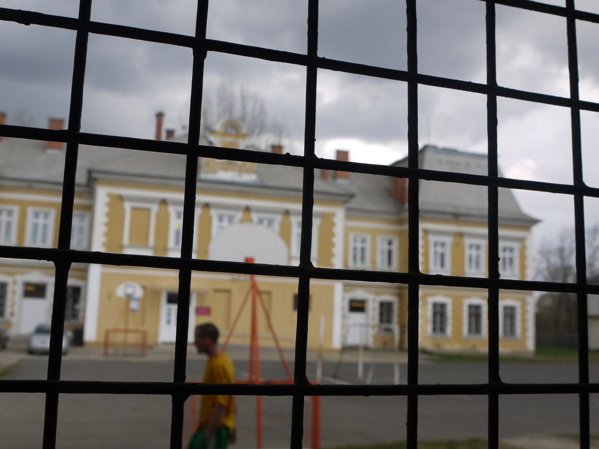 Újra cigányiskola Nyíregyházán? Perelik a várost és a fenntartót